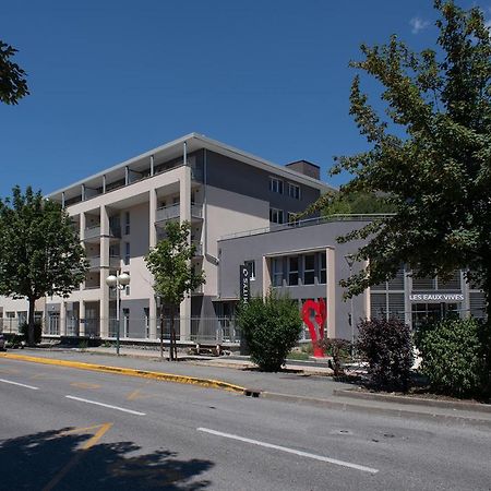 Residence Services Seniors Domitys Les Eaux Vives Динь-ле-Бен Экстерьер фото