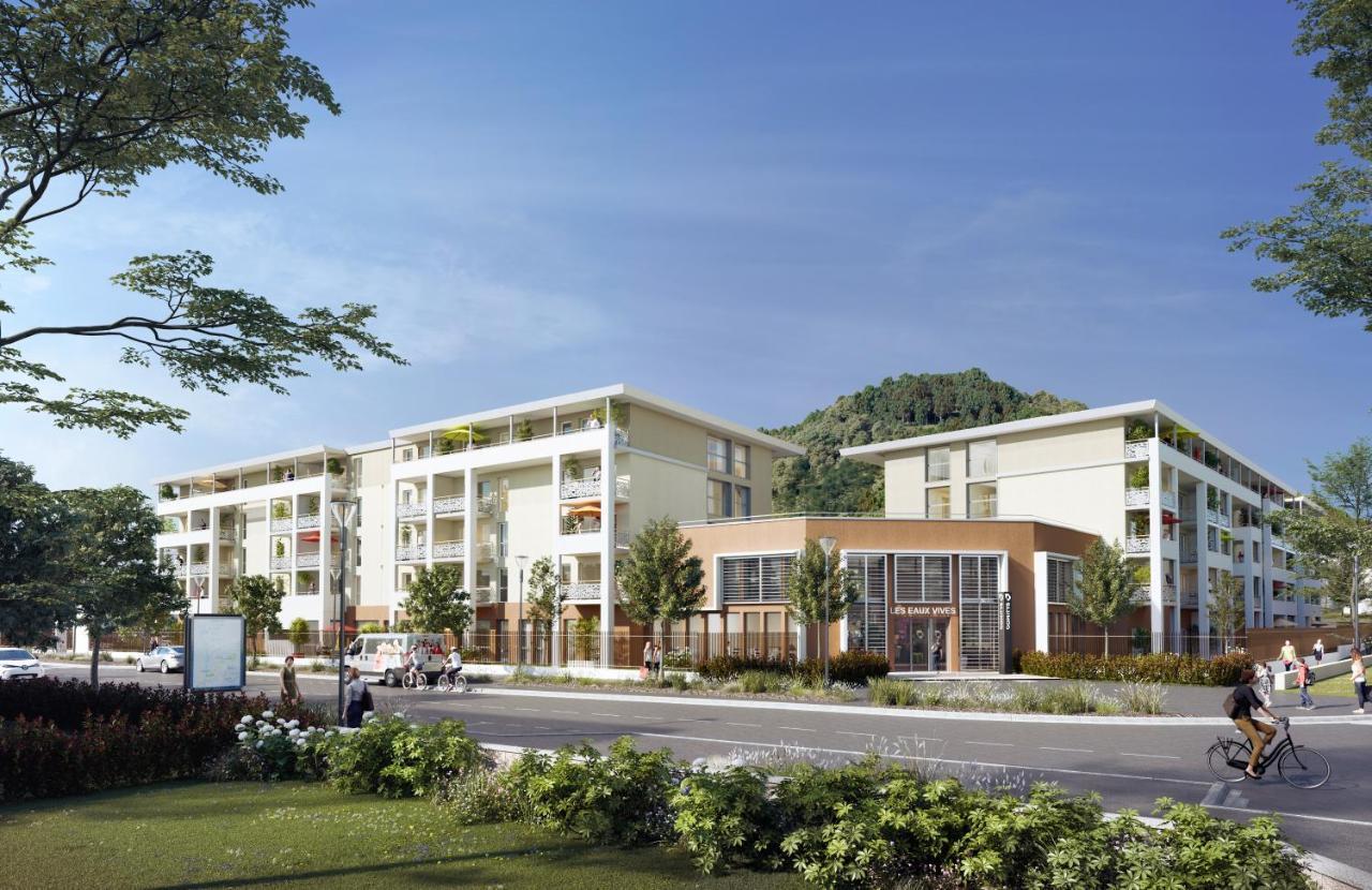 Residence Services Seniors Domitys Les Eaux Vives Динь-ле-Бен Экстерьер фото